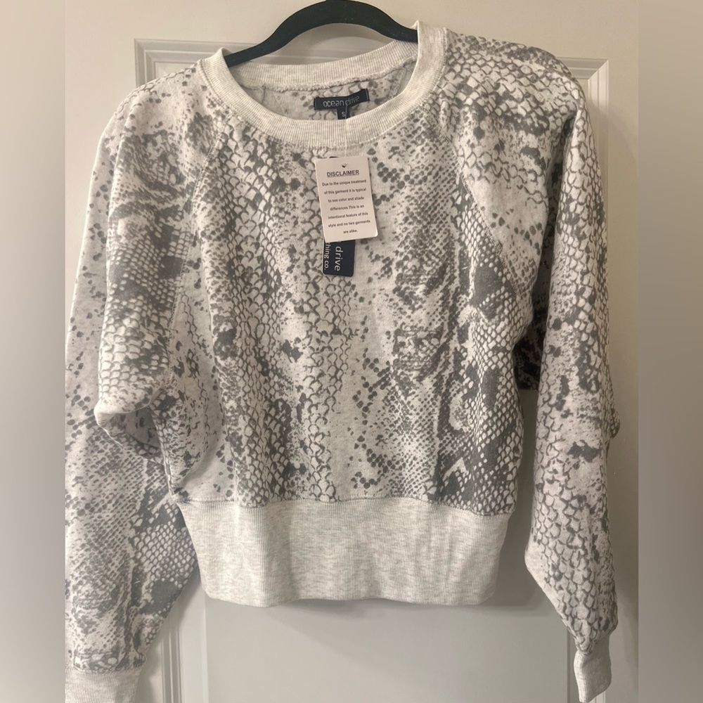 Fabulous stylish Sweater NWT
